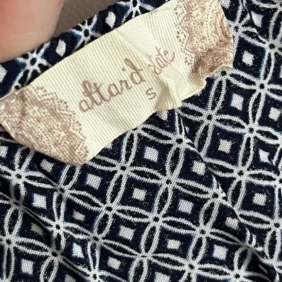 Altar’s State • Blue Navy Patterned Tunic - Picture 3 of 5